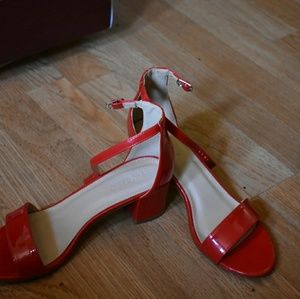 Red pattent leather sandle low heels